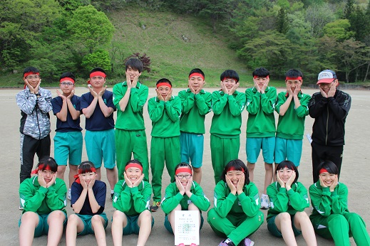 僅差で２位の３学年